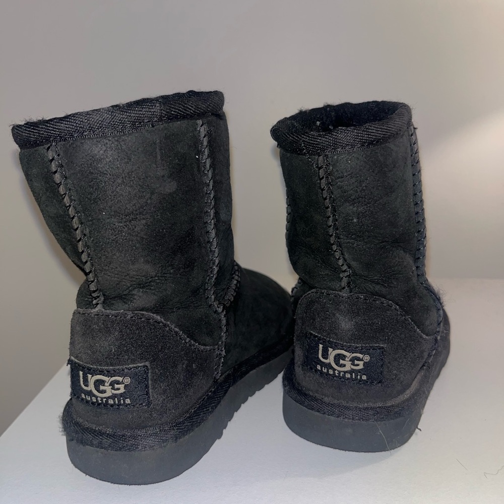 Ugg Bootie Shoes/ boot/ winter boot Toddler Girls Fashion Bootie Size 9 Girls - Picture 2 of 6